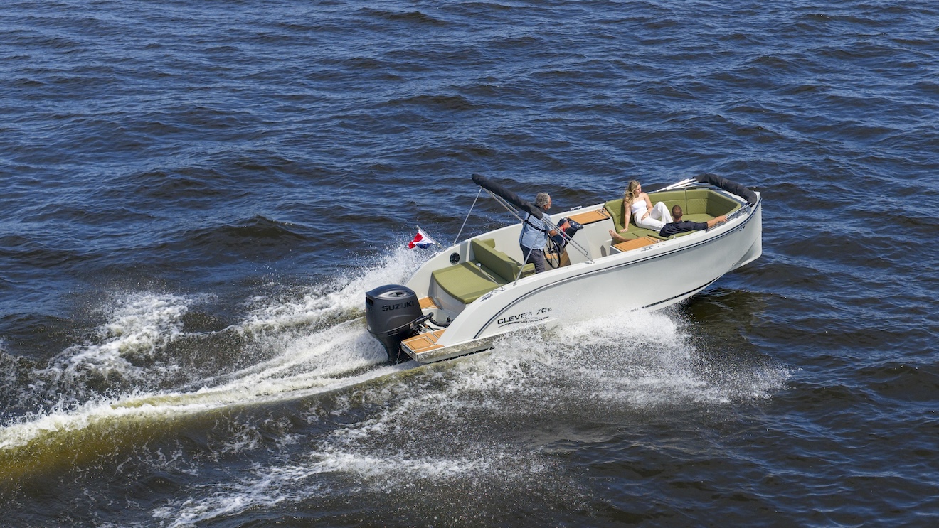 Clever 70s met Suzuki DF200: Snelle allemansvriend