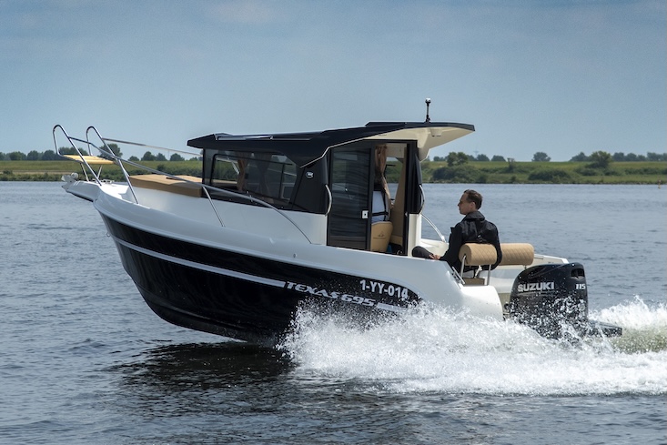 Texas 695 Pilothouse + Suzuki DF115: Aaibaar en multifunctioneel