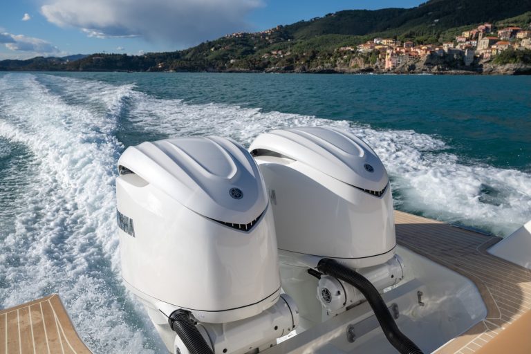 Yamaha F350 V6: Innovatief en vederlicht