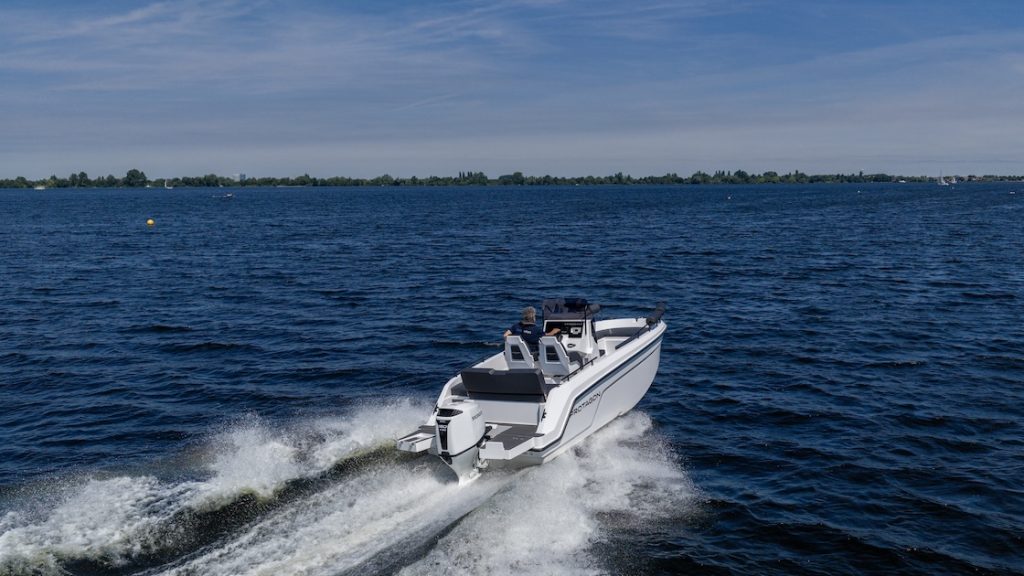 Protagon 21 (c) boottesten.nl