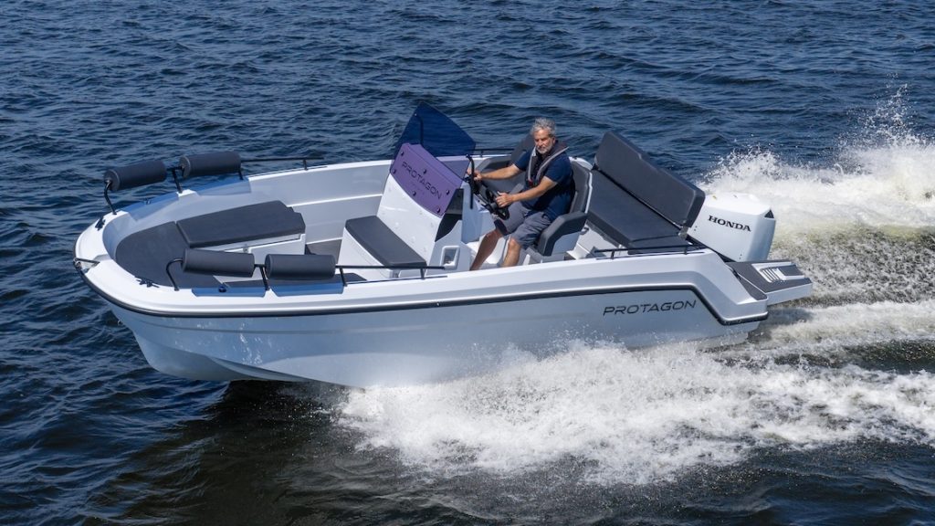 Protagon 21 (c) boottesten.nl