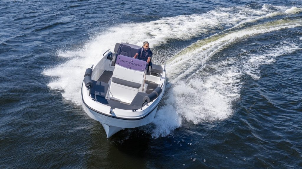 Protagon 21 (c) boottesten.nl